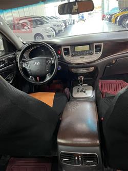 هیوندای جێنسس